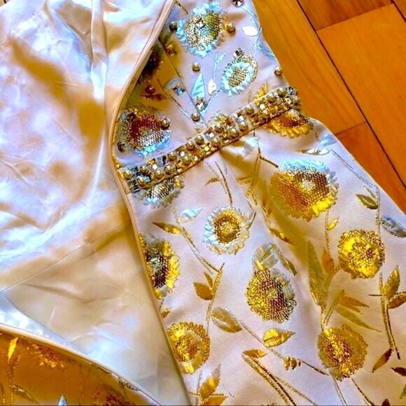 CARMEN MARC VALVO JEWEL EMBELLISHED IVORY & CHAMPAGNE GOLD DRESS 6 NWT - Picture 3 of 16